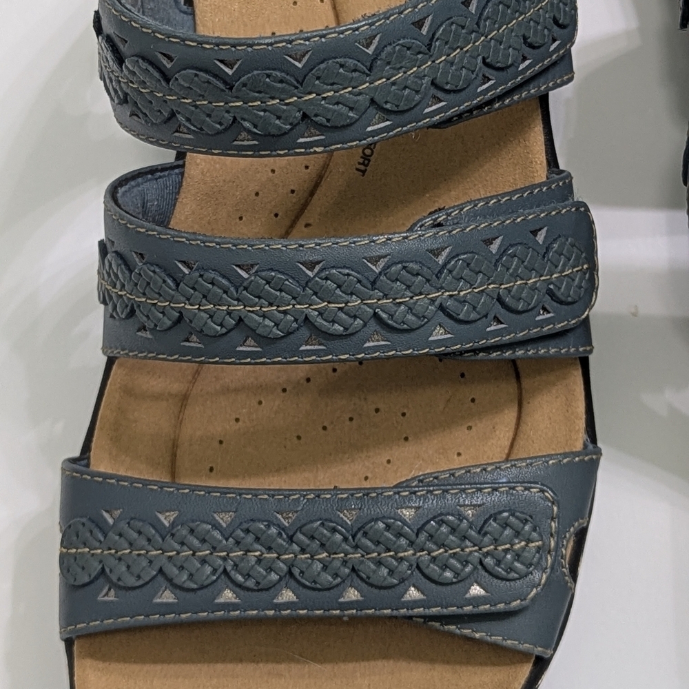 Clarks Laurieann Cove New Slide In Sandals Blue Leather Size 12 - Picture 2 of 6